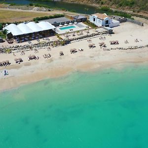 Le Domaine Anse Marcel Beach Resort